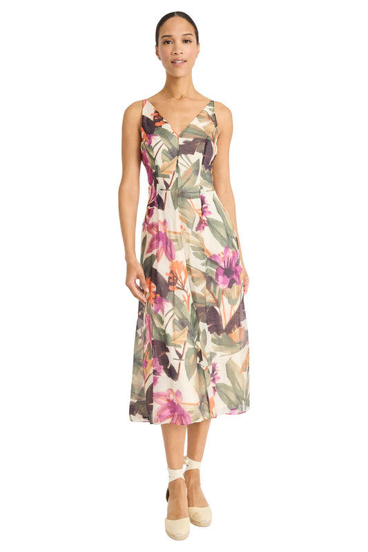 Dress by Maggy London in Ivory Berry