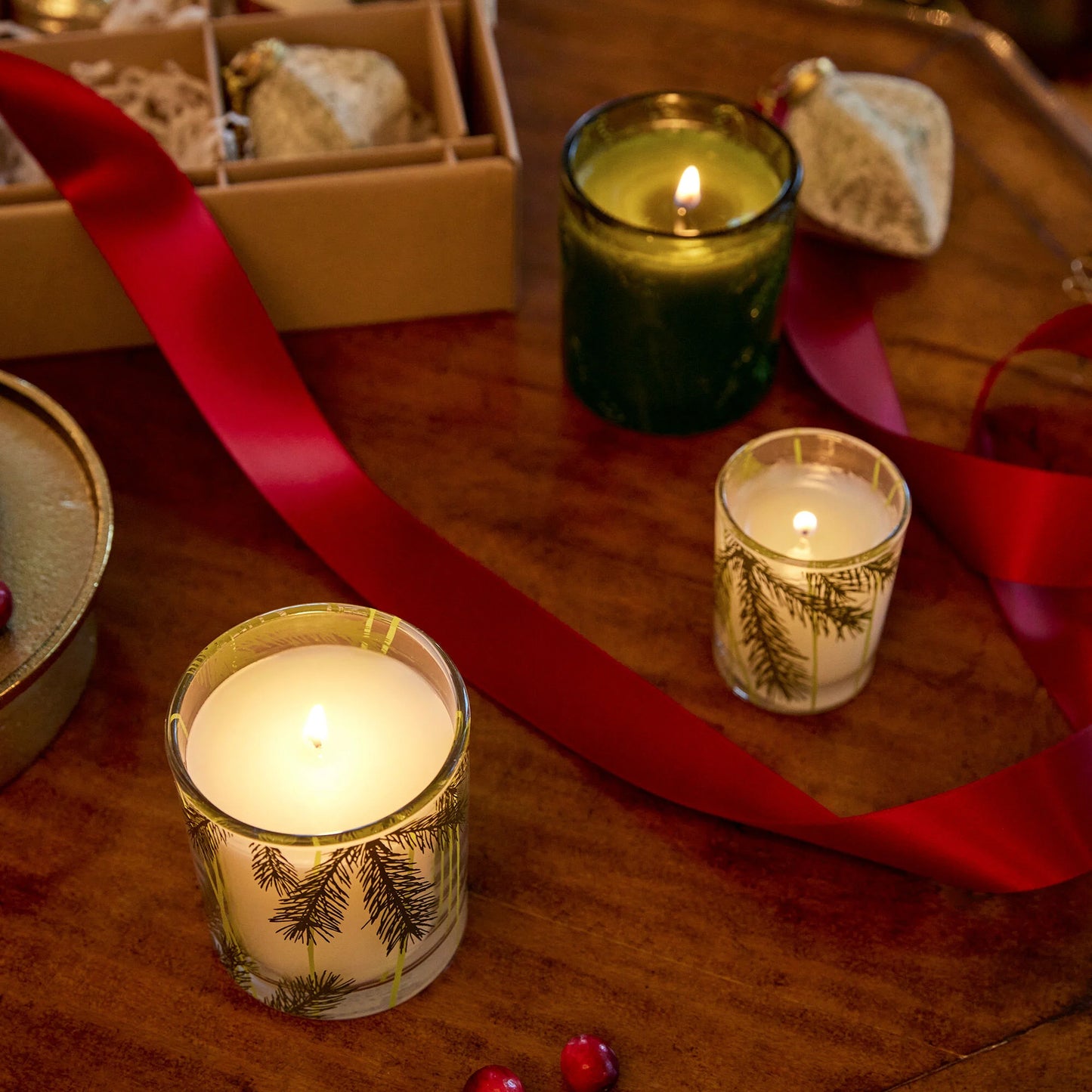 Pine Needle Frasier Fir Votive Candle by Thymes